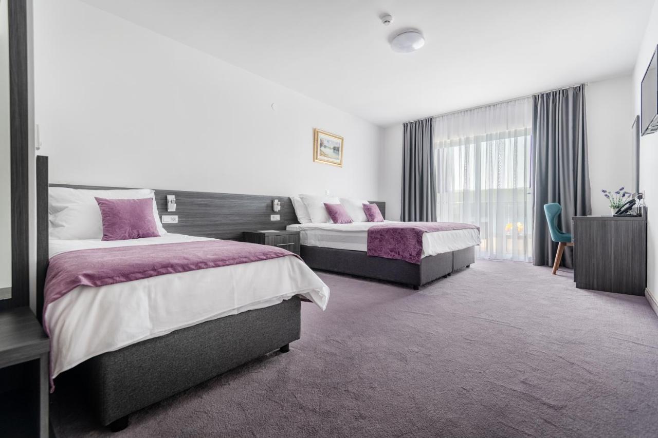 Hotel Novum Неум Экстерьер фото